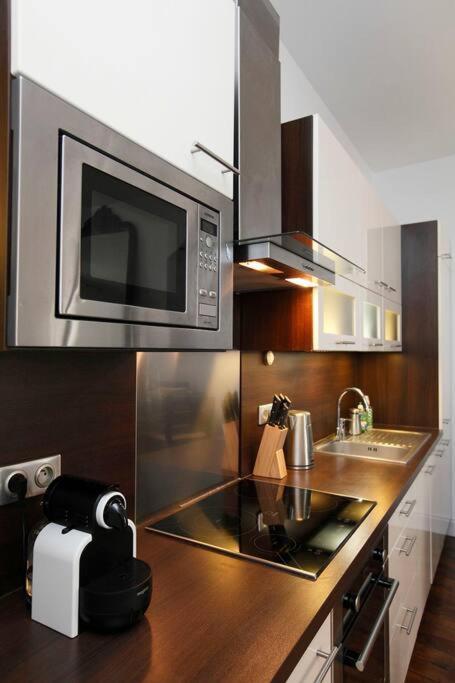 Royal Dolcevita St Louis Apartment